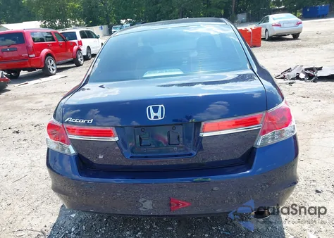 2011 Honda Accord 2.4 Lx-P z USA, uszkodzony, nr VIN 1HGCP2F44BA120302